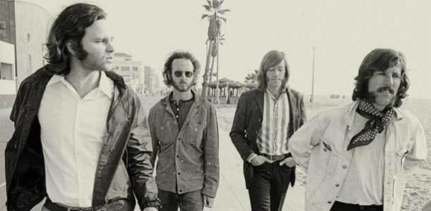 when_you_re_strange_haut