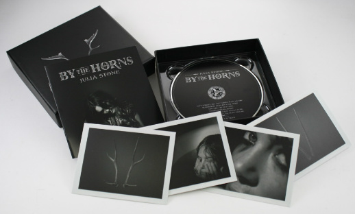 By The Horn Version Deluxe