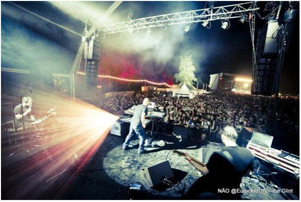 Concert de nÄo, aux Eurockéennes de Belfort. © the Glint. Concert de nÄo, aux Eurockéennes de Belfort. © the Glint.