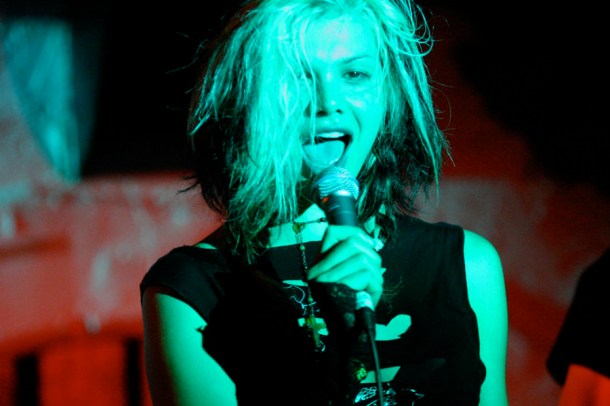 16_266_The_LoveGods_Russell_Hicks_02