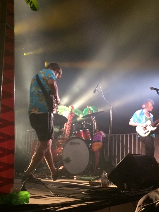 Franky Goes To Pointe-A-Pitre